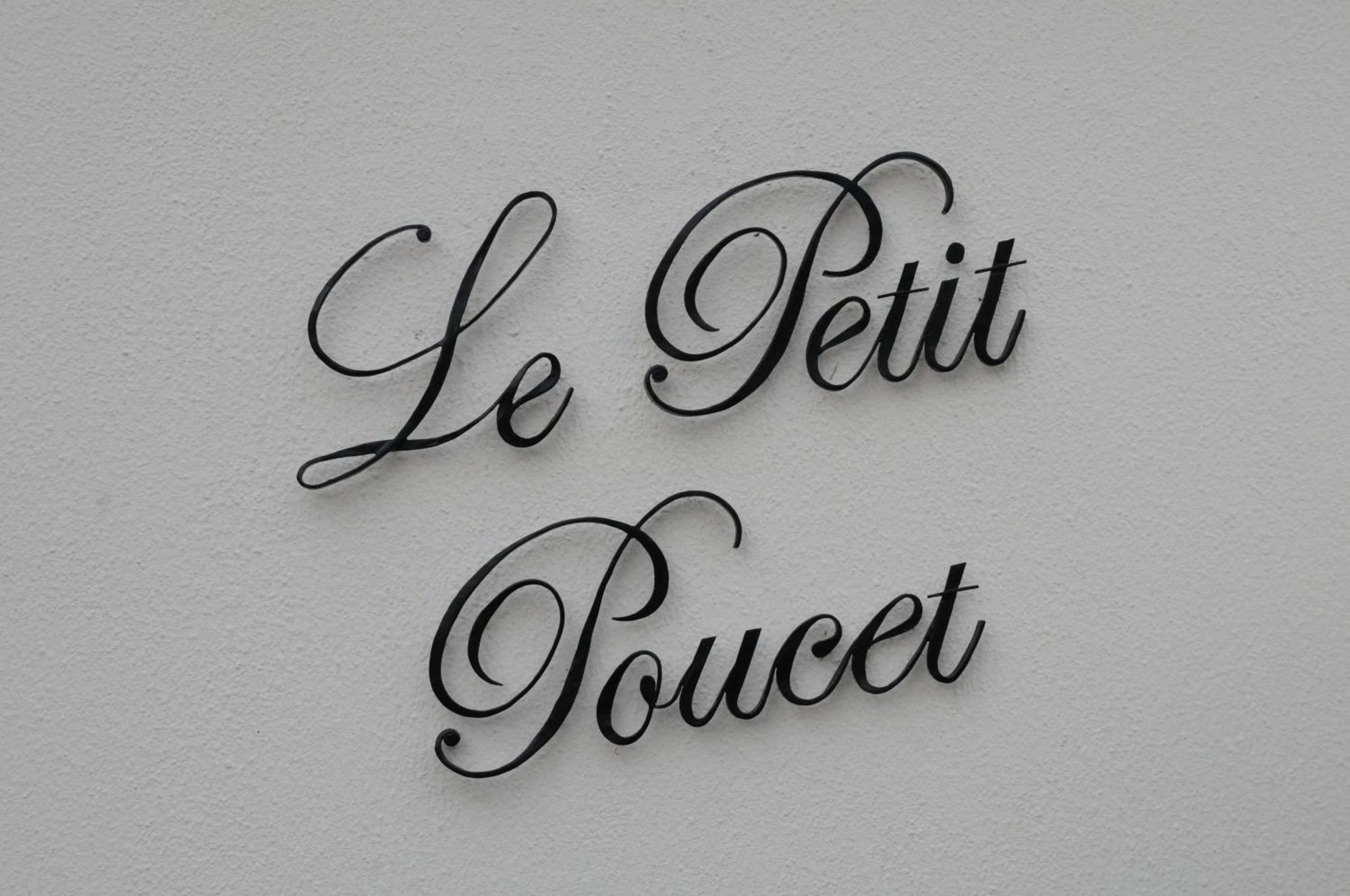 Le Petit Poucet Hotel Cape Town Exterior photo