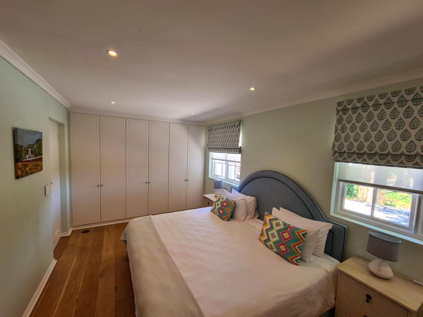 Le Petit Poucet Hotel Cape Town Exterior photo